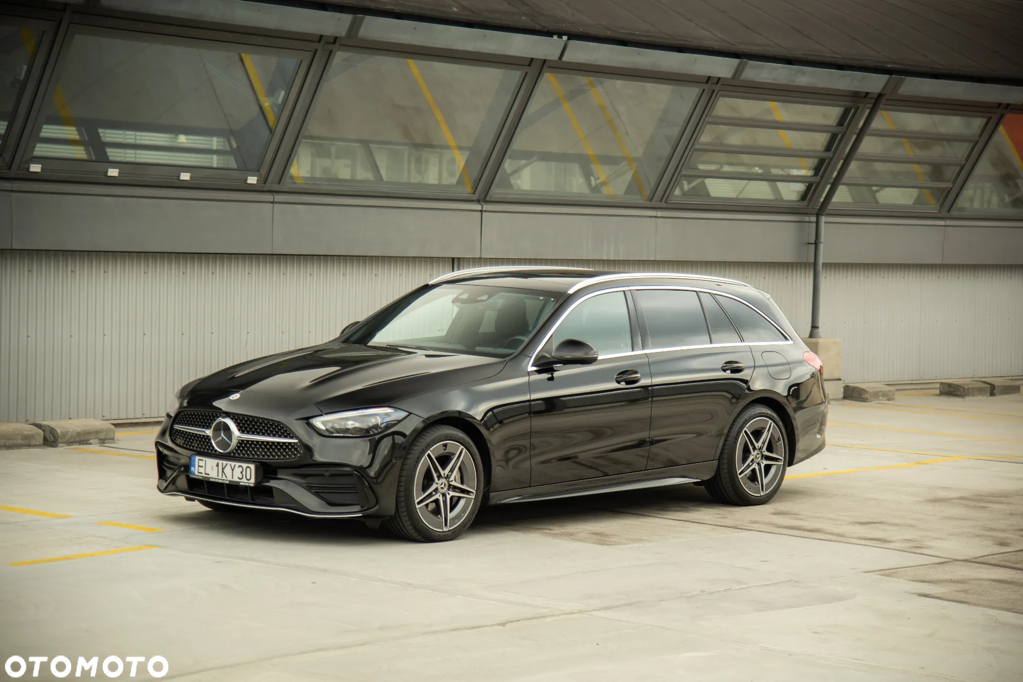 Mercedes-Benz Klasa C 300 e 9G-TRONIC Edition AMG Line - 5