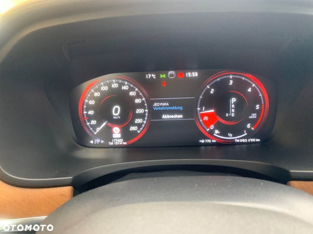Volvo V90 D4 Inscription - 24