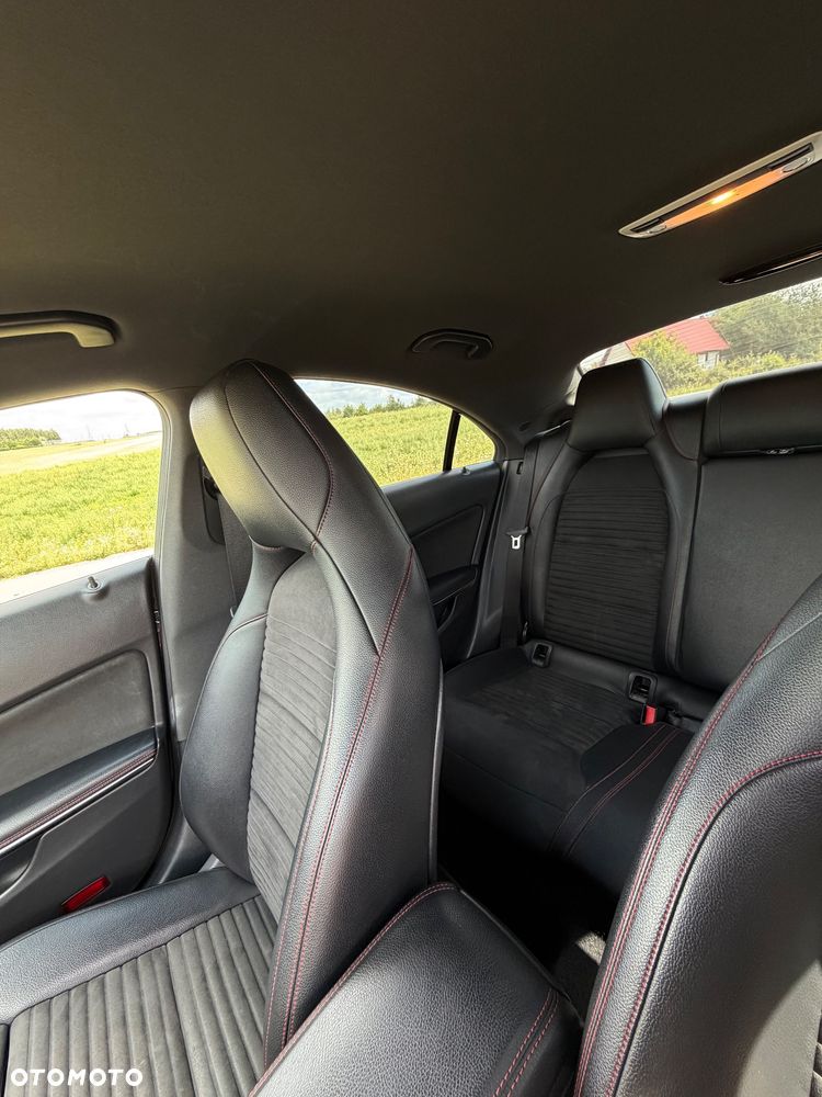 Mercedes-Benz CLA 200 7G-DCT AMG Line - 18