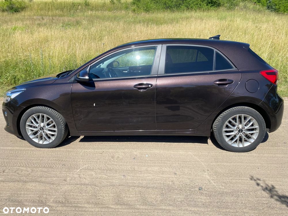 Kia Rio - 5