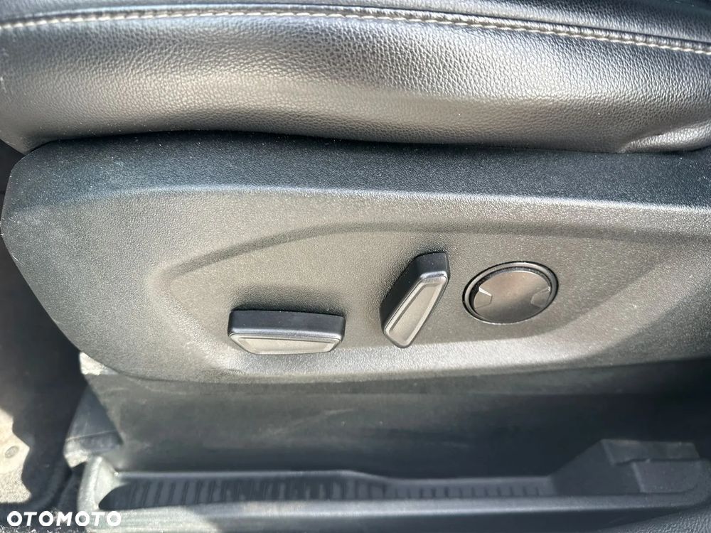 Ford Edge 2.0 EcoBlue Bi-Turbo 4x4 Titanium - 17