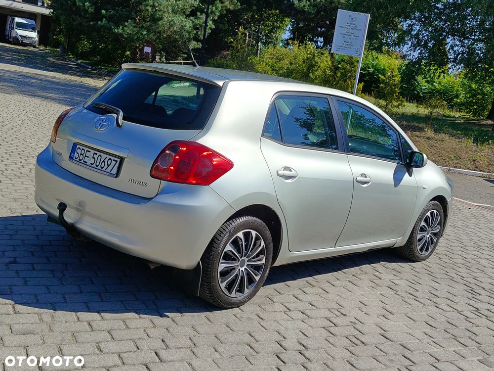 Toyota Auris 2.0 D-4D Premium - 9