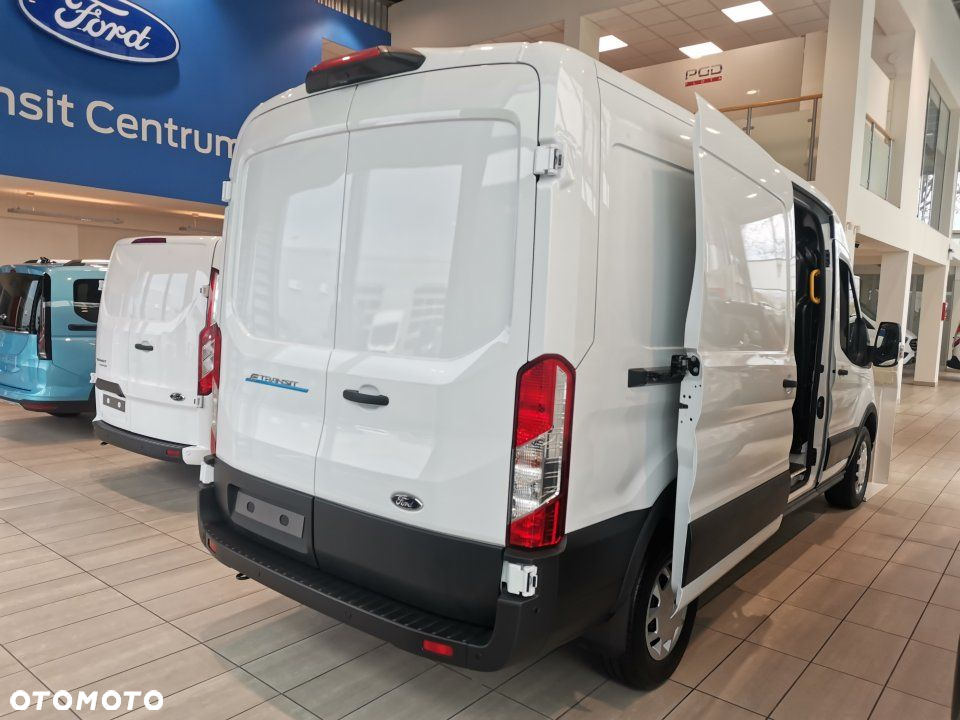 Ford E-Transit - 15