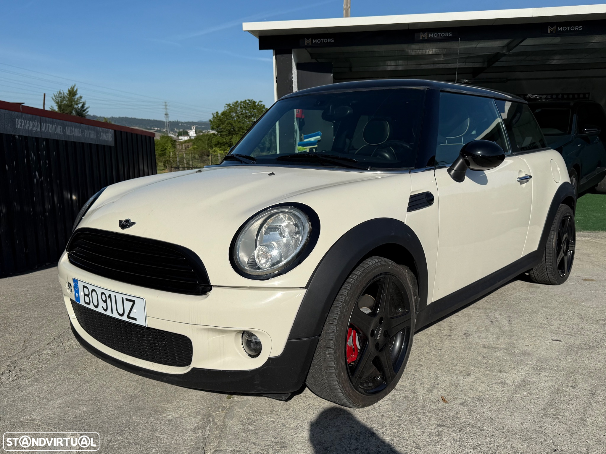 MINI 3 Portas Cooper D - 16