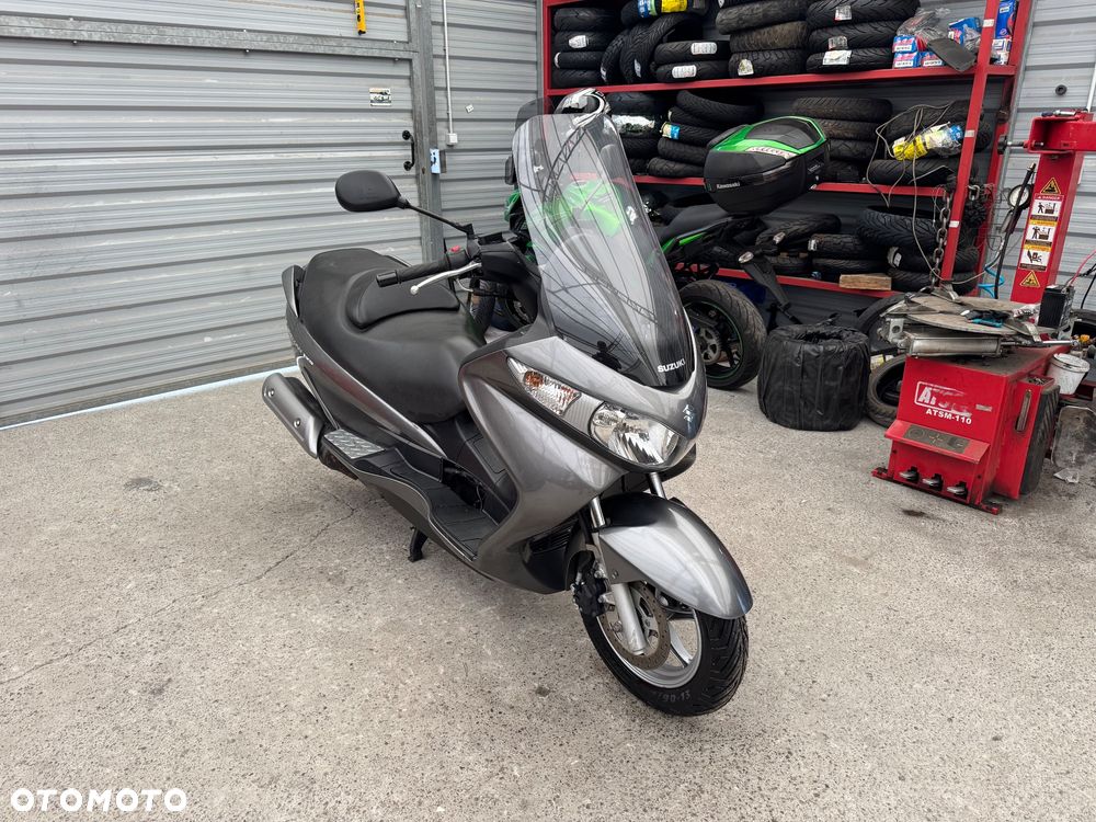 Suzuki Burgman - 1
