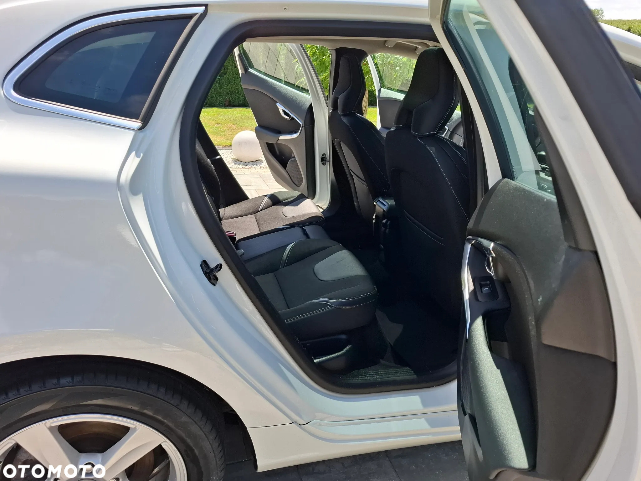 Volvo V40 D2 Momentum - 21