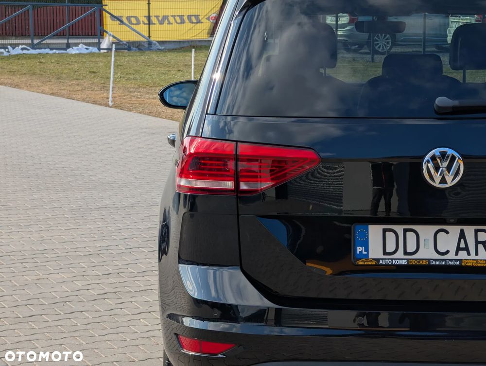 Volkswagen Touran 1.8 TSI (BlueMotion Technology) DSG Highline - 12