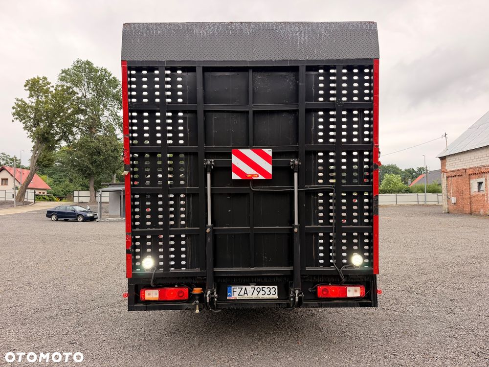 Renault Premium - 7