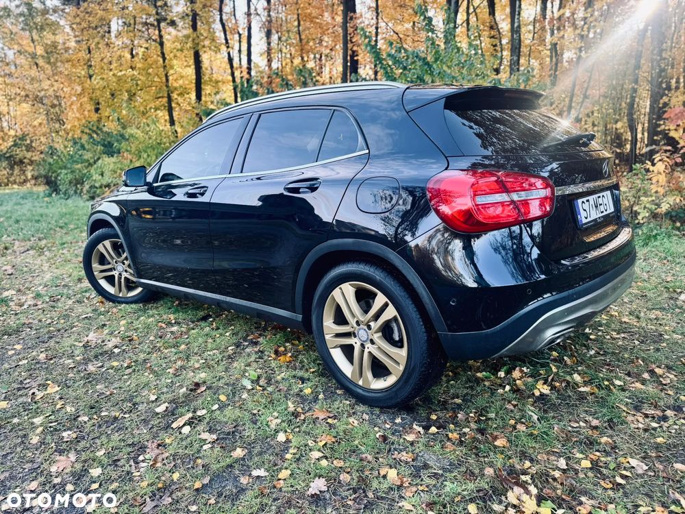 Mercedes-Benz GLA 220 CDI 7G-DCT AMG Line - 3