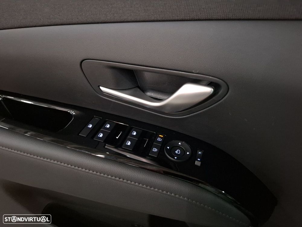 Hyundai Tucson 1.6 T-GDI HEV Premium — fotografia 25