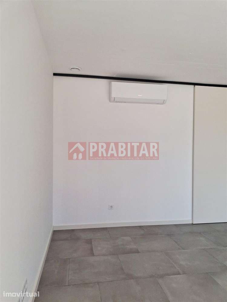 APARTAMENTO T2 . NOVO - Grande imagem: 4/47