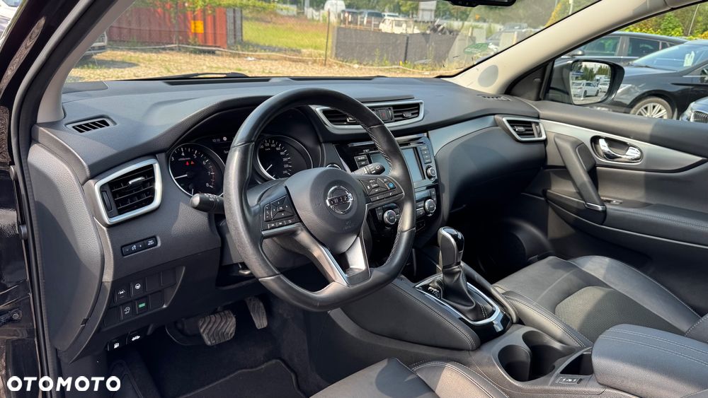 Nissan Qashqai 1.3 DIG-T DCT TEKNA - 29