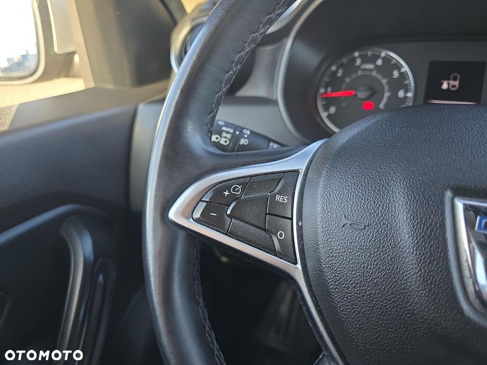 Dacia Duster 1.6 SCe Comfort - 11