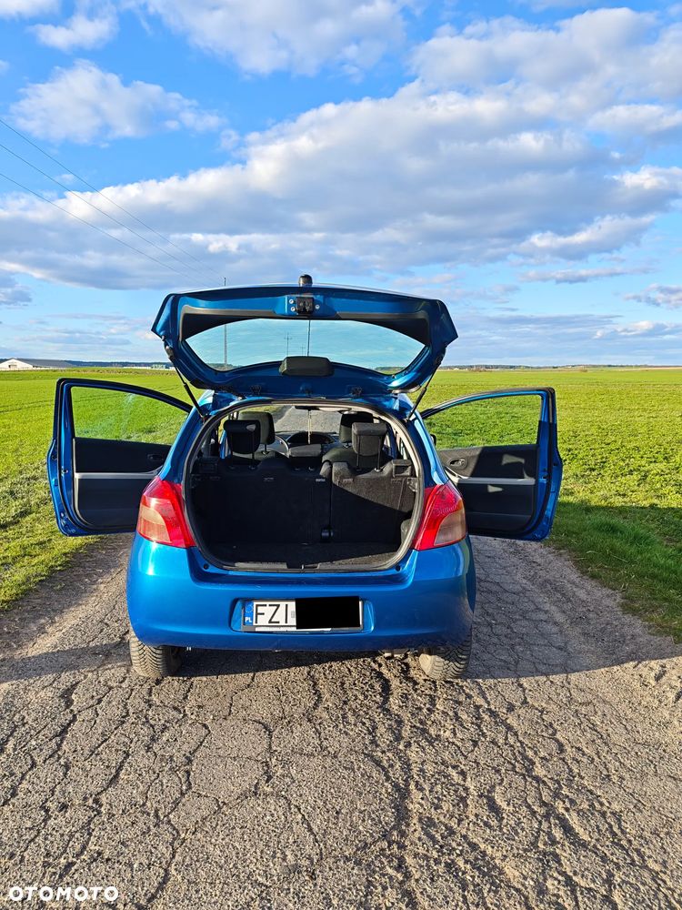 Toyota Yaris 1.3 - 5