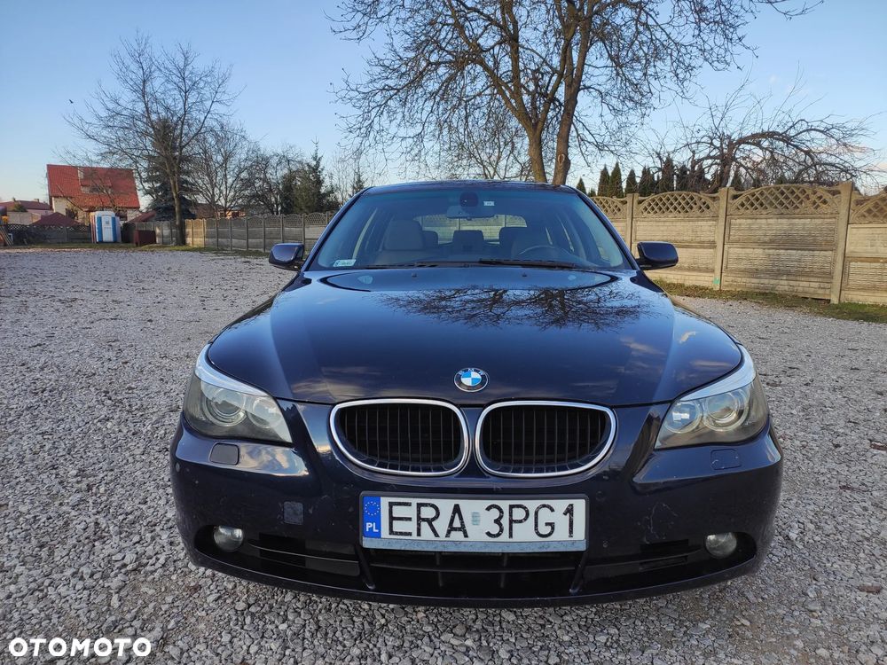 BMW Seria 5 525i Touring - 3
