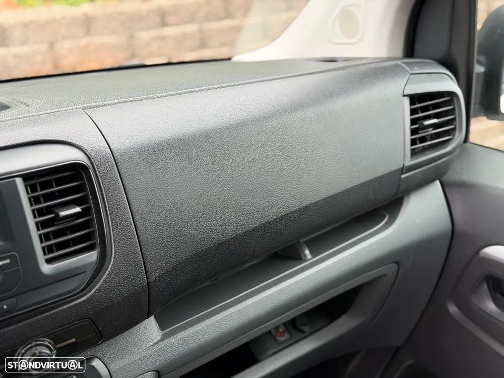 Peugeot Expert 1.5 BlueHDi 120HP 6 Lugares - 15
