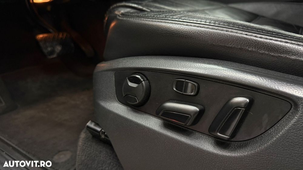 Volkswagen Touareg - 26