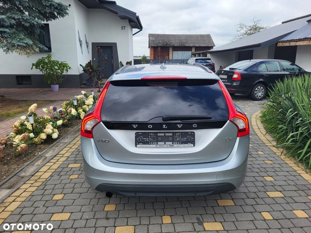 Volvo V60 D3 Momentum - 17