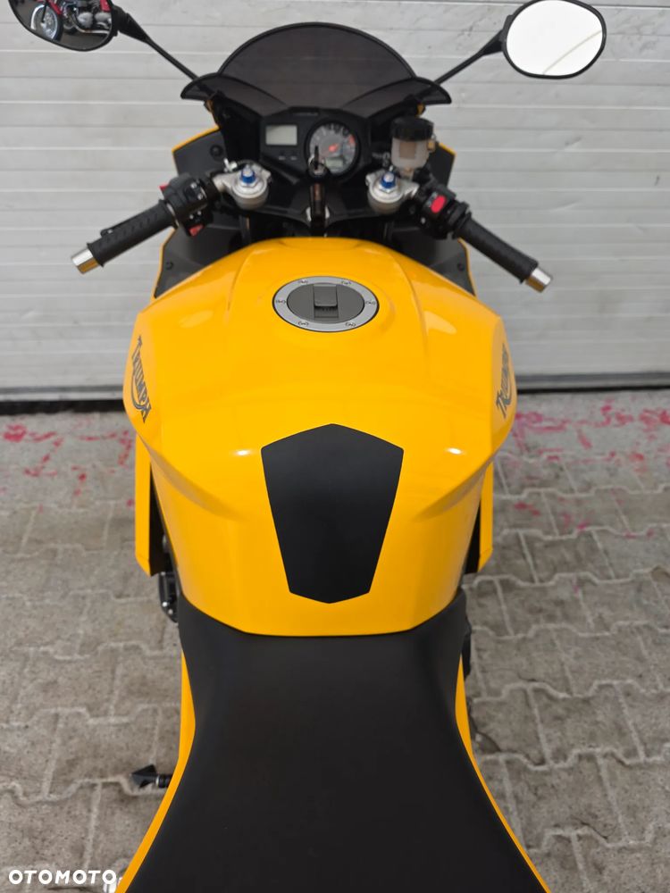 Triumph Daytona - 31