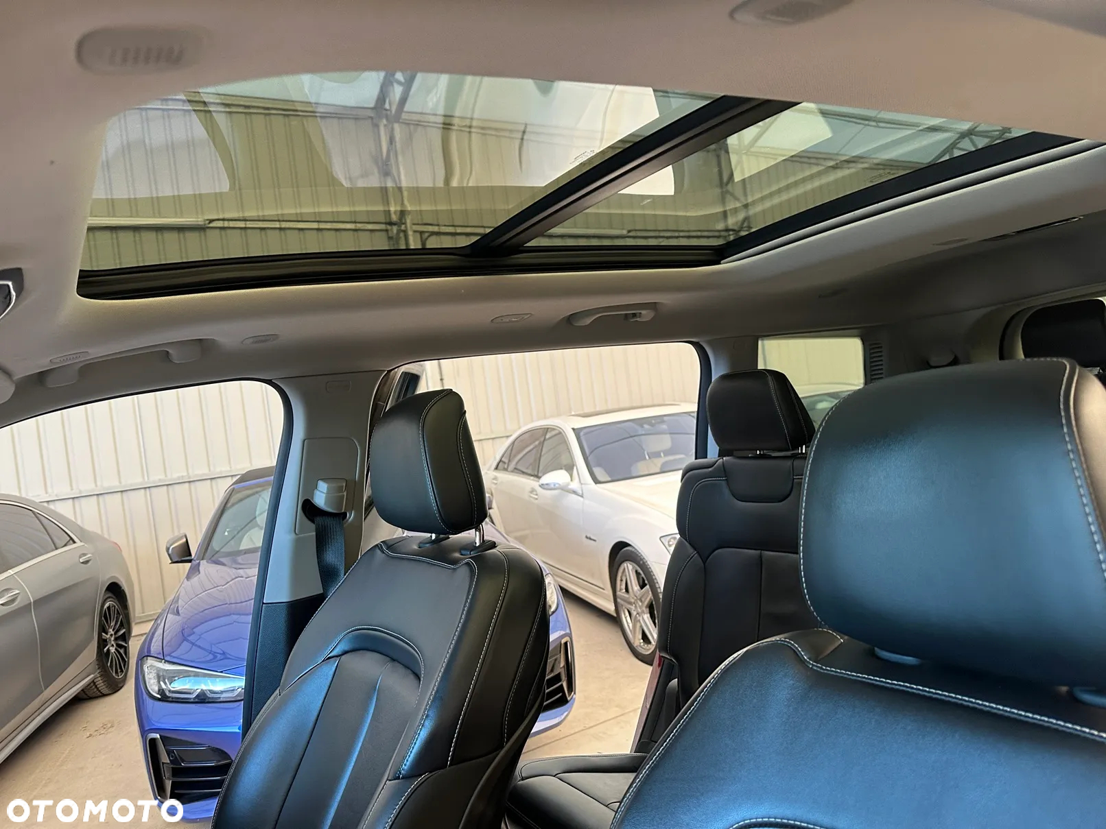 Jeep Grand Cherokee - 11