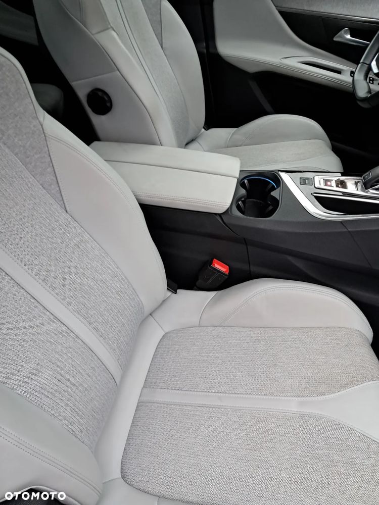 Peugeot 5008 1.6 PureTech Allure S&S EAT8 - 16