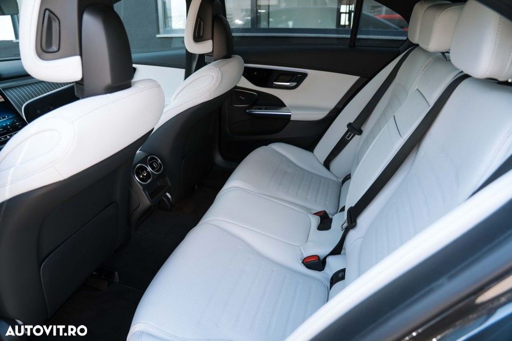 Mercedes-Benz C - 21