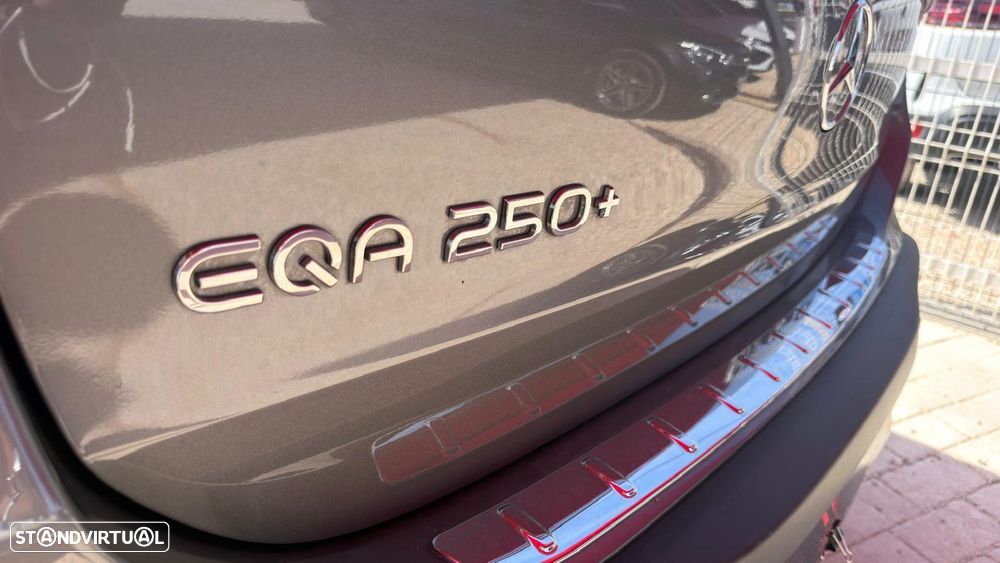 Mercedes-Benz EQA 250+ AMG Line - 6
