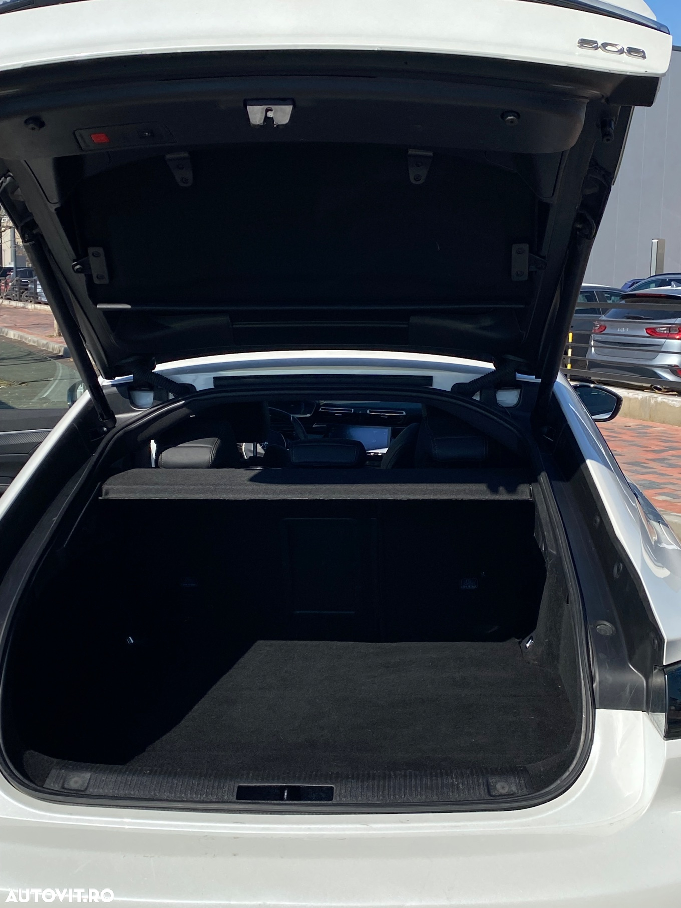 Peugeot 508 Hybrid 225 e-EAT8 GT - 21