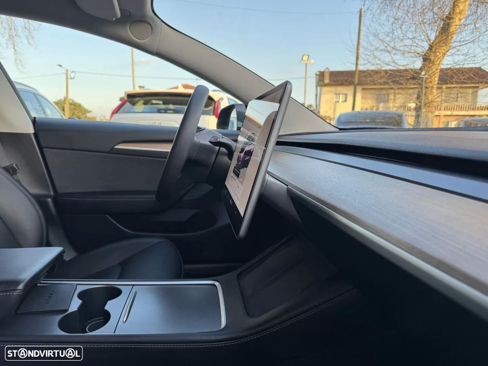 Tesla Model 3 Tração Traseira - 30