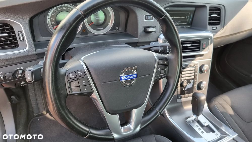 Volvo S60 D3 Geartronic Momentum - 21