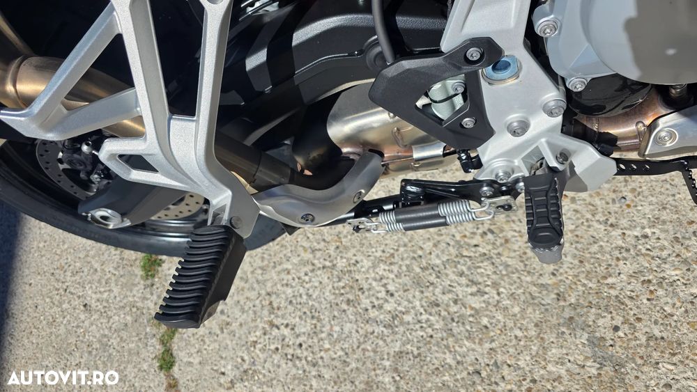 BMW F750GS - 24