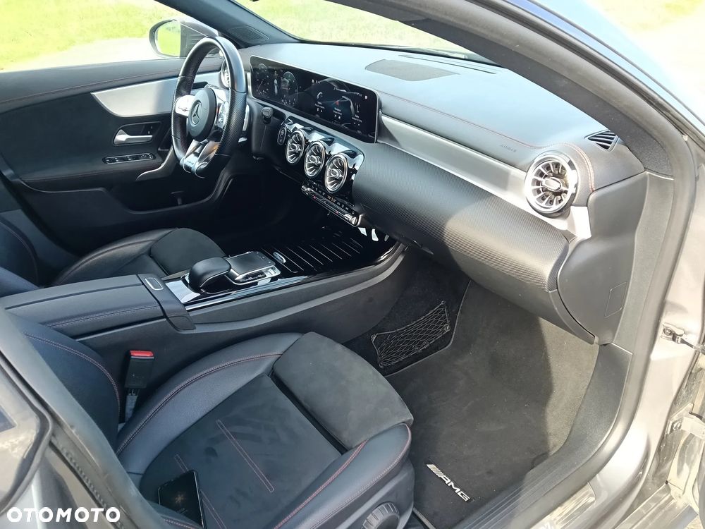 Mercedes-Benz CLA 180 d 7G-DCT AMG Line - 8