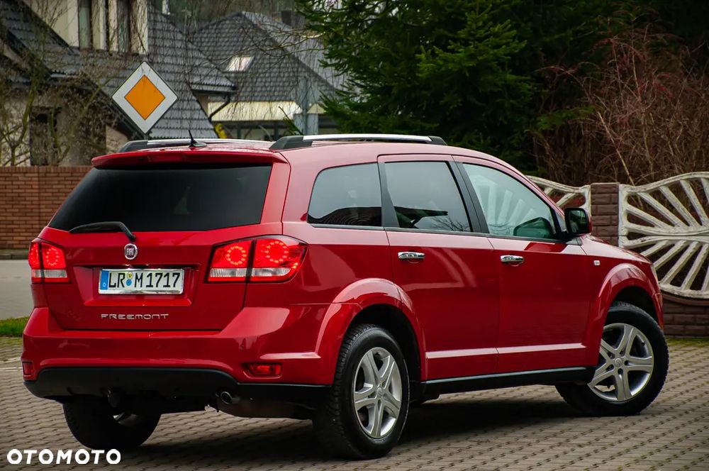 Fiat Freemont 2.0 Multijet 16V DPF Automatik Allrad Black Code - 24