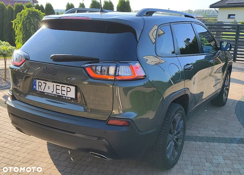 Jeep Cherokee - 3