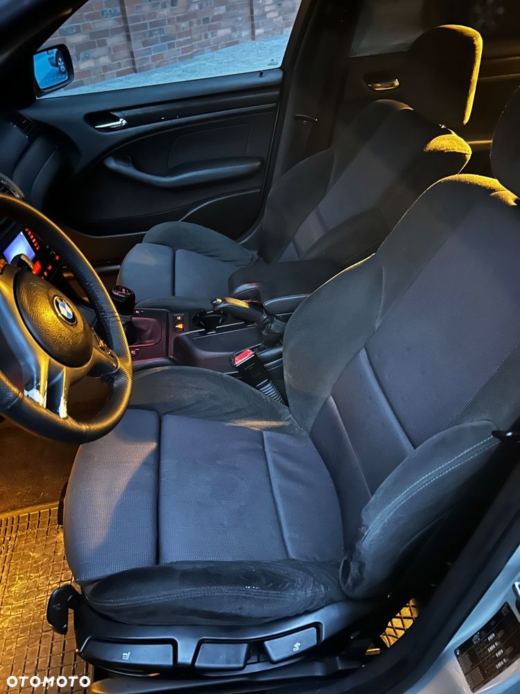 BMW Seria 3 320i - 14