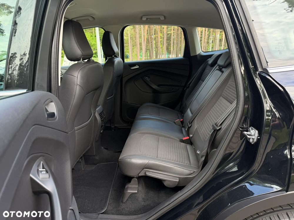 Ford Kuga 2.0 TDCi FWD Titanium - 31