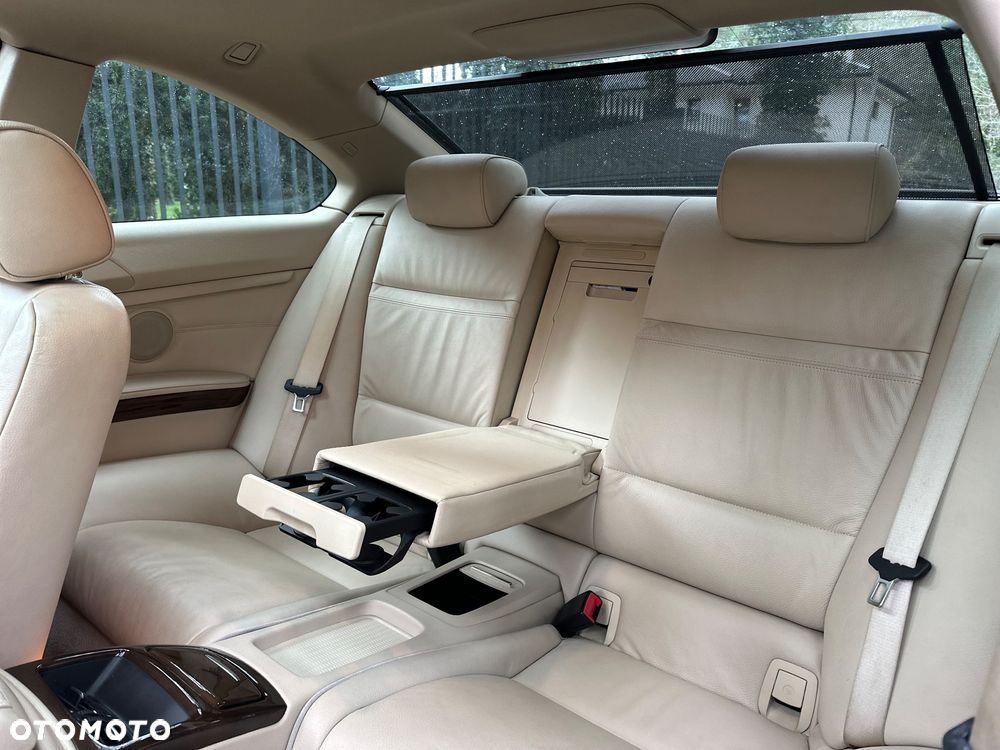 BMW Seria 3 330xi - 10