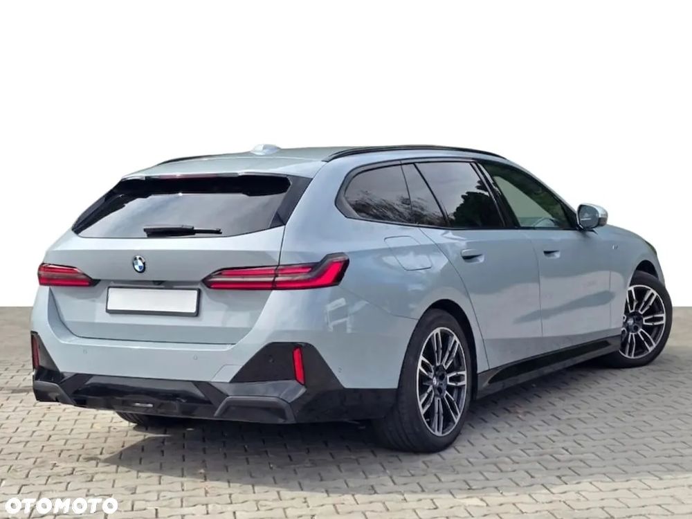 BMW Seria 5 520d xDrive mHEV M Sport - 4