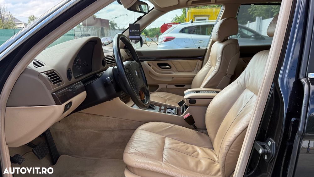 BMW Seria 7 - 17