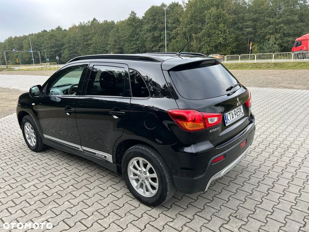 Mitsubishi ASX - 4