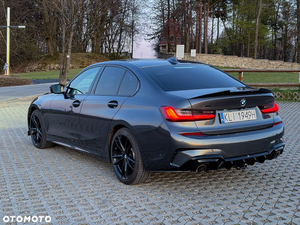 BMW Seria 3 330i xDrive Sport Line - 9