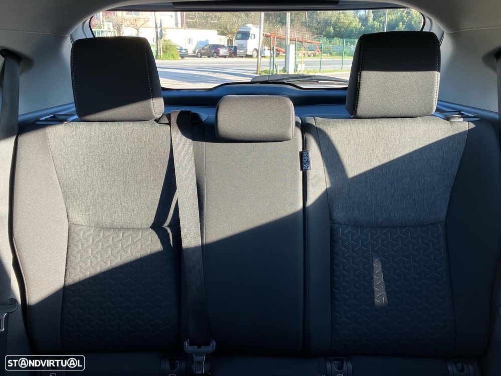 Toyota Yaris Cross 1.5 HDF Comfort Plus - 19