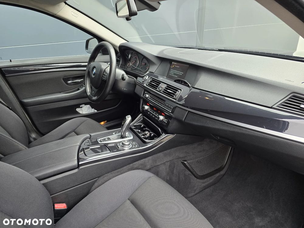 BMW Seria 5 530d Touring - 7