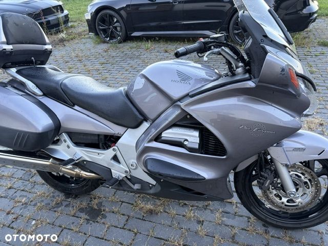 Honda ST - 4