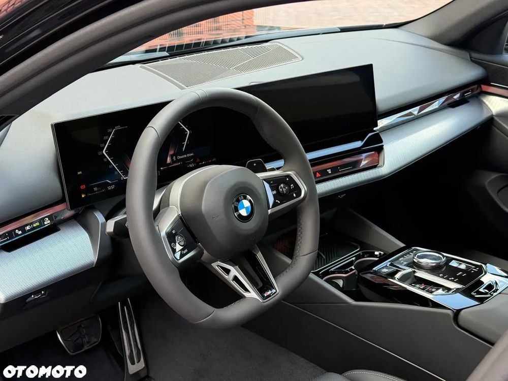 BMW Seria 5 520d xDrive mHEV - 10