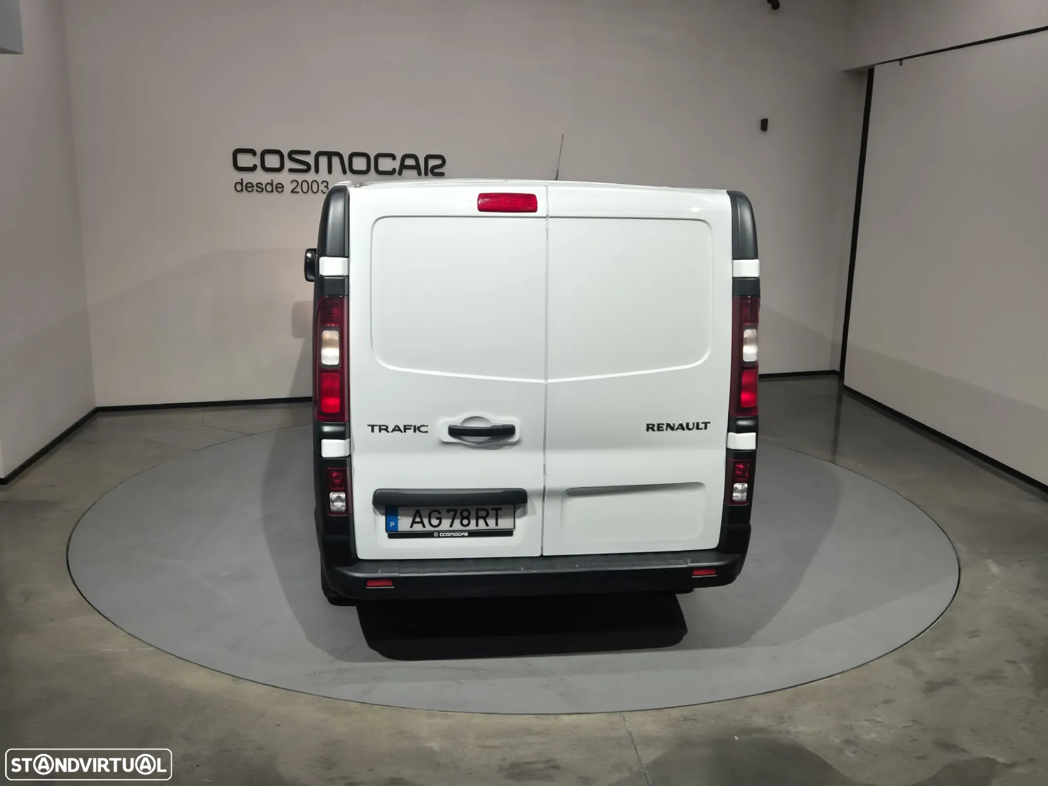 Renault Trafic 2.0dCI  L1H1 - 10