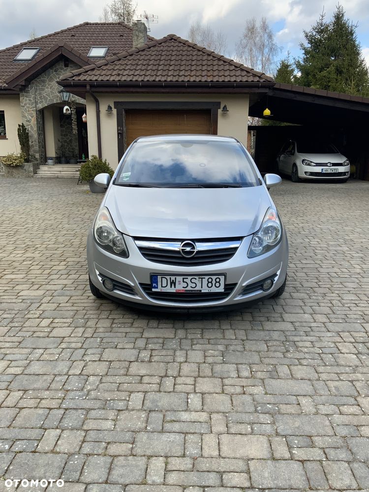 Opel Corsa 1.4 16V Cosmo - 1