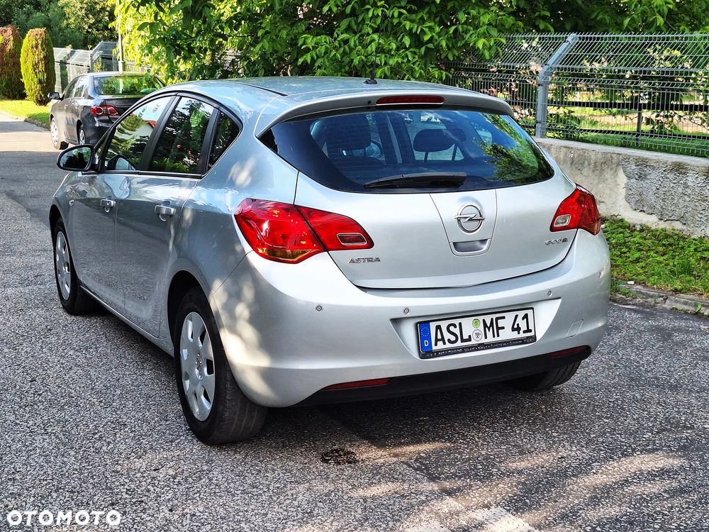 Opel Astra 1.4 Selection - 34