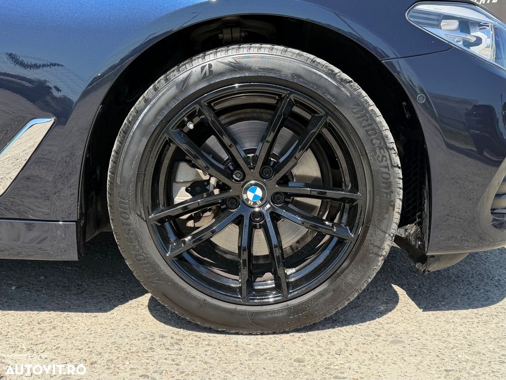 BMW Seria 5 520d xDrive Aut. - 33