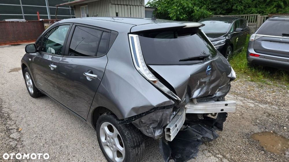 Nissan Leaf - 17